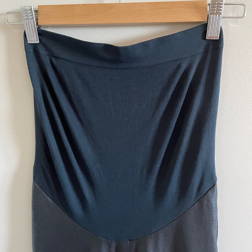 Spanx Mama Faux Leather Maternity Leggings Size Small - Picture 4 of 10